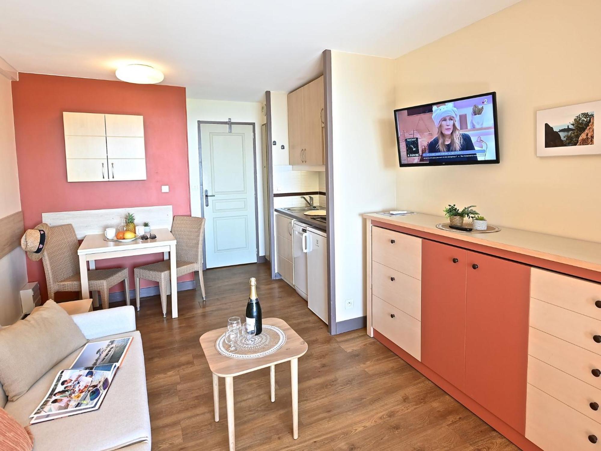 Apartment Village Cap Esterel - Le Village-9 By Interhome Saint-Raphaël Dış mekan fotoğraf